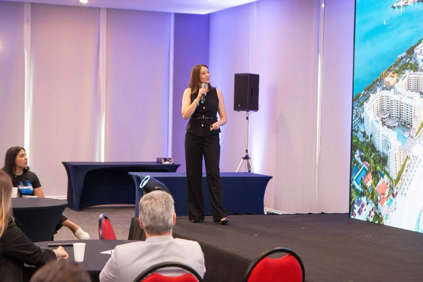 Palestra conduzida pela Hard durante workshop presencial.